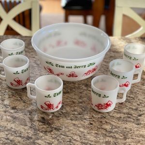 Vintage Hazel Atlas Tom and Jerry punch bowl set